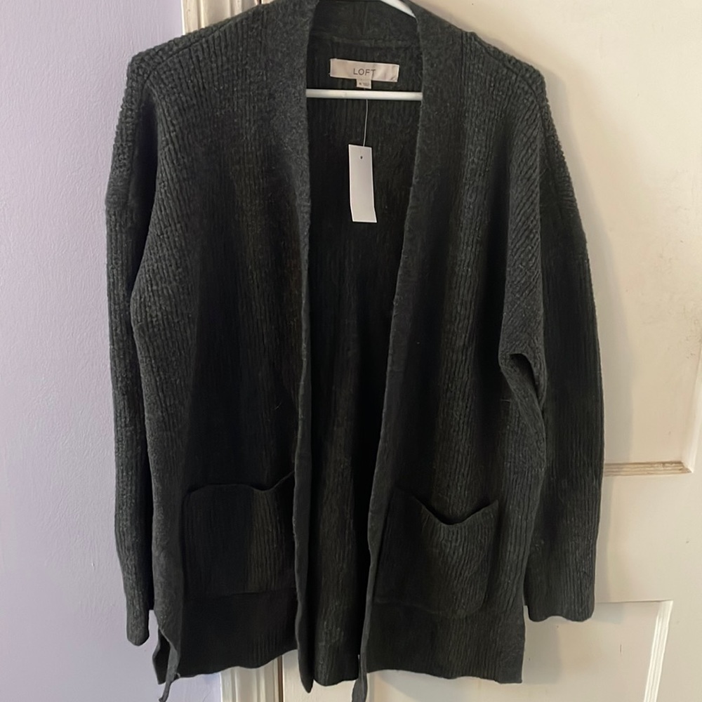 NWT Loft cardigan size medium